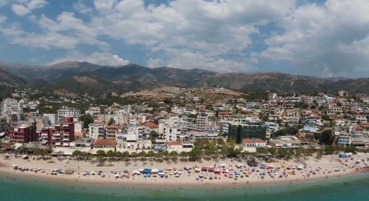 Vironas Hotel Himare Exterior photo